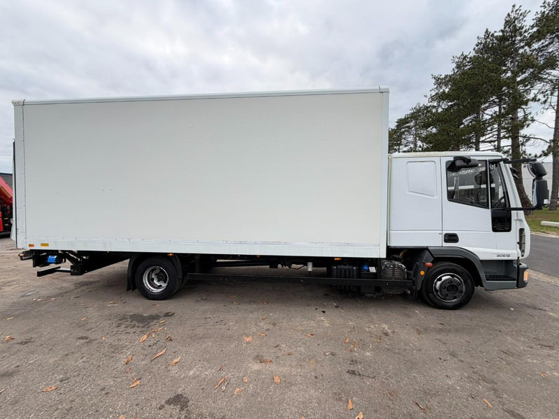 Iveco EUROCARGO 80E18 CLOSED BOX 6m00 x 2m49 x 2m37 - EURO 5 - *176.000km* - TAILLIFT - MANUAL - BE TRUCK - Camião furgão: foto 4 Iveco EUROCARGO 80E18 CLOSED BOX 6m00 x 2m49 x 2m37 - EURO 5 - *176.000km* - TAILLIFT - MANUAL - BE TRUCK - Camião furgão: foto 4