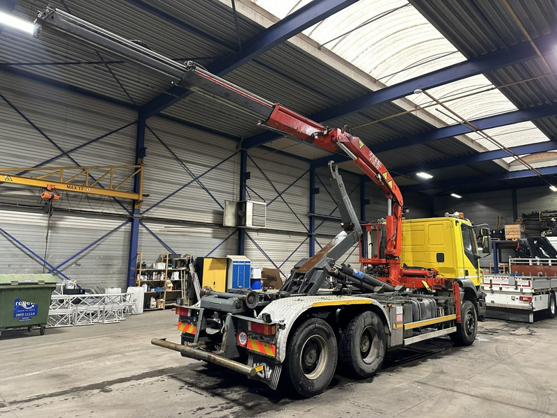 Iveco TRAKKER 350 6x4 HOOKLIFT + CRANE FASSI F120.22 (5/6 F) - *342.000km* - STEEL SPRING / BIG AXLES - AS TRONIC AUTOMATIC GEARBOX - Camião polibenne, Camião grua: foto 5 Iveco TRAKKER 350 6x4 HOOKLIFT + CRANE FASSI F120.22 (5/6 F) - *342.000km* - STEEL SPRING / BIG AXLES - AS TRONIC AUTOMATIC GEARBOX - Camião polibenne, Camião grua: foto 5