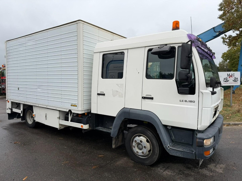 MAN LE 8.180 CLOSED BOX / KOFFER - DOKA - MANUAL GEARBOX - *248.000km* - STEEL SPRING / BLATT / LAMES - BE TRUCK - Camião furgão: foto 1 MAN LE 8.180 CLOSED BOX / KOFFER - DOKA - MANUAL GEARBOX - *248.000km* - STEEL SPRING / BLATT / LAMES - BE TRUCK - Camião furgão: foto 1