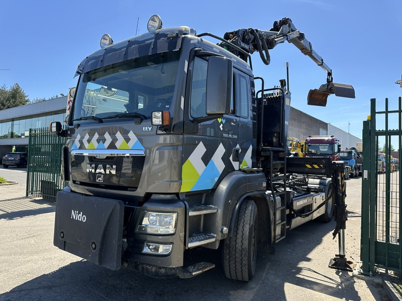 MAN TGS 26.320 6X2-4 BL EEV + CRANE EPSILON Q170Z95TR + GRABBER - LIFT/STEERING AXLE - *266.000km* - NL TRUCK - Camião polibenne, Camião grua: foto 4 MAN TGS 26.320 6X2-4 BL EEV + CRANE EPSILON Q170Z95TR + GRABBER - LIFT/STEERING AXLE - *266.000km* - NL TRUCK - Camião polibenne, Camião grua: foto 4