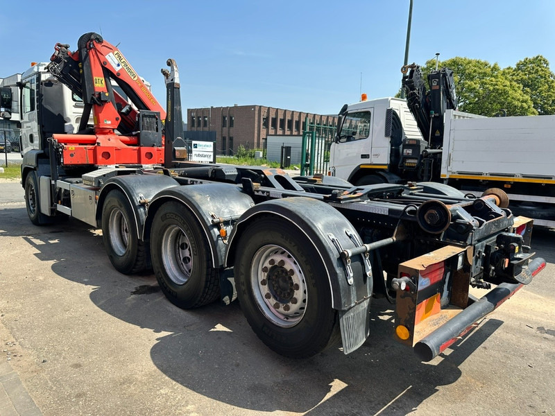 MAN TGS 35.400 8x4 TRIDEM HOOKLIFT T22 + CRANE PALFINGER PK 18001 EH + RADIO - EURO 5 - LIFT/STEERING AXLE - BE TRUCK - Camião polibenne, Camião grua: foto 5 MAN TGS 35.400 8x4 TRIDEM HOOKLIFT T22 + CRANE PALFINGER PK 18001 EH + RADIO - EURO 5 - LIFT/STEERING AXLE - BE TRUCK - Camião polibenne, Camião grua: foto 5