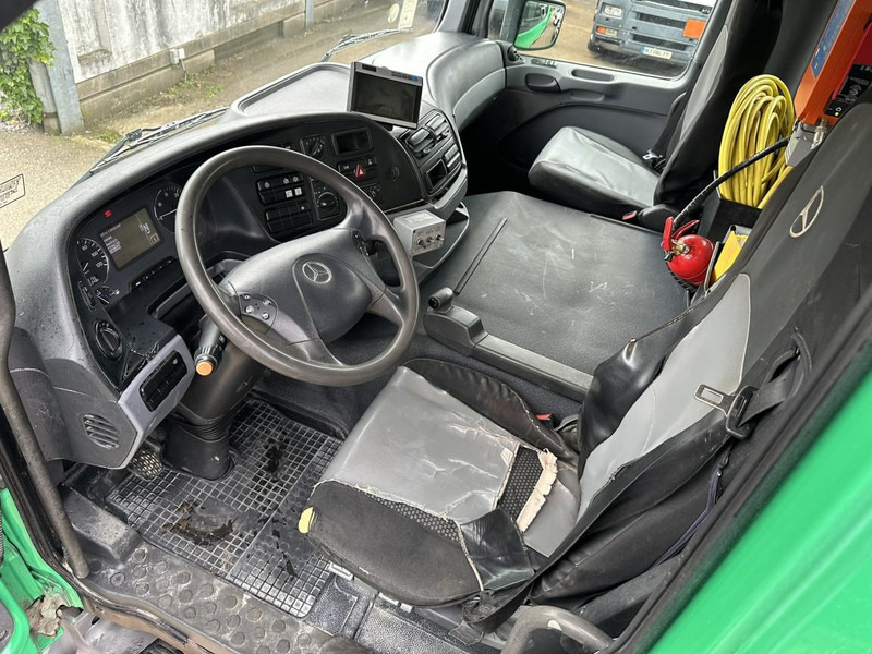 Camião betoneira Mercedes-Benz ACTROS 3241 8x4 PUMI PM M 21-3 (21m) Putzmeister - *238.000km* / 1586H - EPS - BLADVERING / NAAFREDUCTIE: foto 9 Camião betoneira Mercedes-Benz ACTROS 3241 8x4 PUMI PM M 21-3 (21m) Putzmeister - *238.000km* / 1586H - EPS - BLADVERING / NAAFREDUCTIE: foto 9