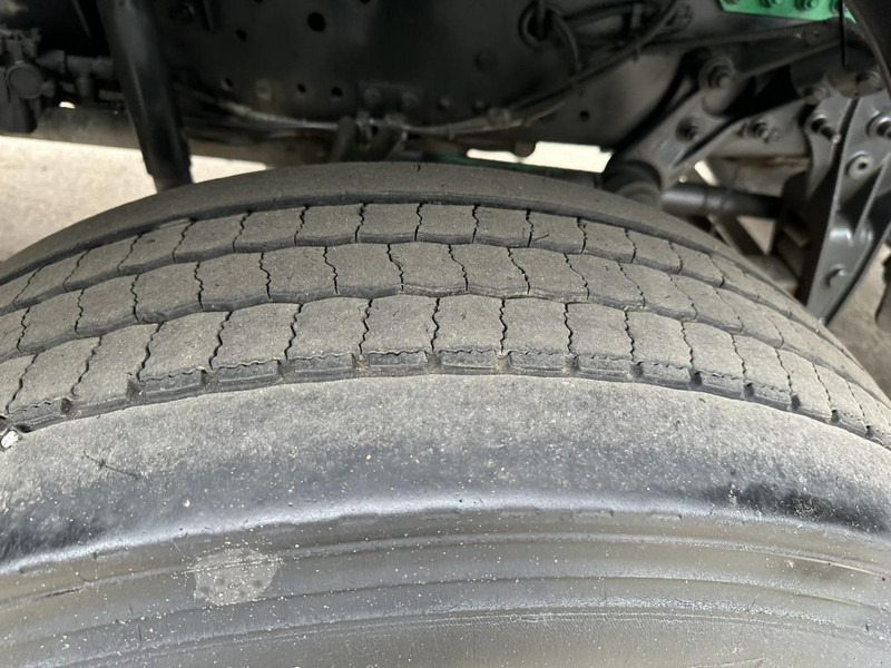 Camião betoneira Mercedes-Benz ACTROS 3241 8x4 PUMI PM M 21-3 (21m) Putzmeister - *238.000km* / 1586H - EPS - BLADVERING / NAAFREDUCTIE: foto 17 Camião betoneira Mercedes-Benz ACTROS 3241 8x4 PUMI PM M 21-3 (21m) Putzmeister - *238.000km* / 1586H - EPS - BLADVERING / NAAFREDUCTIE: foto 17