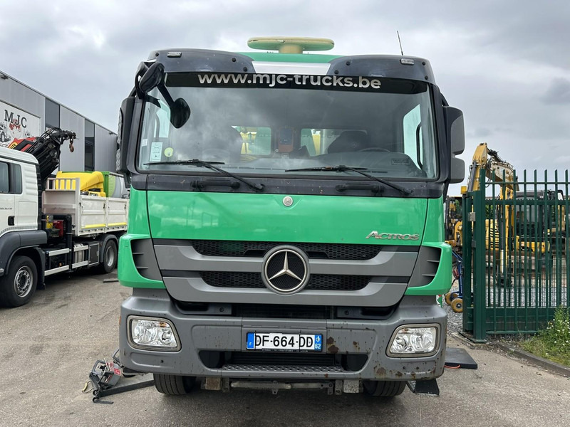 Camião betoneira Mercedes-Benz ACTROS 3241 8x4 PUMI PM M 21-3 (21m) Putzmeister - *238.000km* / 1586H - EPS - BLADVERING / NAAFREDUCTIE: foto 11 Camião betoneira Mercedes-Benz ACTROS 3241 8x4 PUMI PM M 21-3 (21m) Putzmeister - *238.000km* / 1586H - EPS - BLADVERING / NAAFREDUCTIE: foto 11