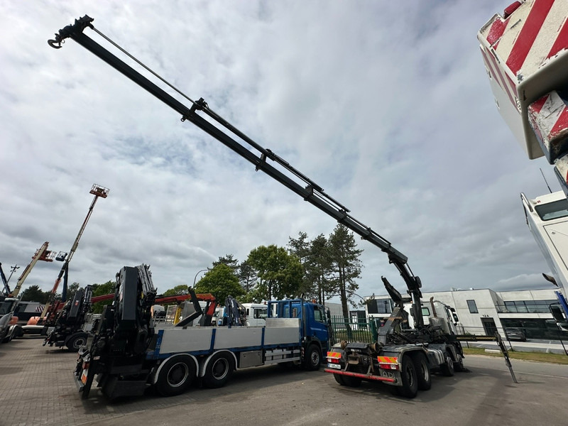 Renault C460 8x4 HOOKLIFT + CRANE HIAB 288 E-6 HIDUO - RADIO - 5/6 F - STEEL SPRING / HUB REDUCTION - Camião grua: foto 4 Renault C460 8x4 HOOKLIFT + CRANE HIAB 288 E-6 HIDUO - RADIO - 5/6 F - STEEL SPRING / HUB REDUCTION - Camião grua: foto 4