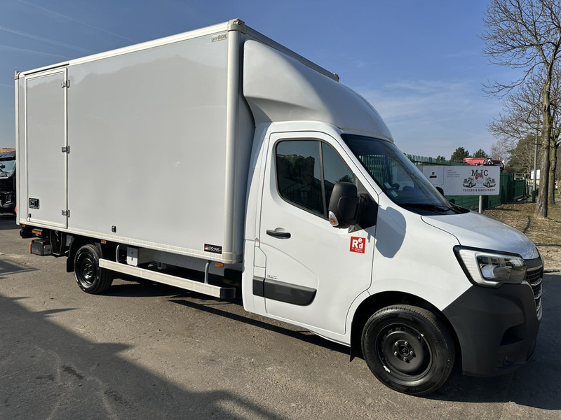 Renault MASTER 2.3 - 163HP - RED EDITION BAKWAGEN + LAADKLEP - 4m30 x 2m20 x 2m20 - CAMERA - NAVI - PACK COMFORT - BELG - Carrinha de contentor: foto 1 Renault MASTER 2.3 - 163HP - RED EDITION BAKWAGEN + LAADKLEP - 4m30 x 2m20 x 2m20 - CAMERA - NAVI - PACK COMFORT - BELG - Carrinha de contentor: foto 1