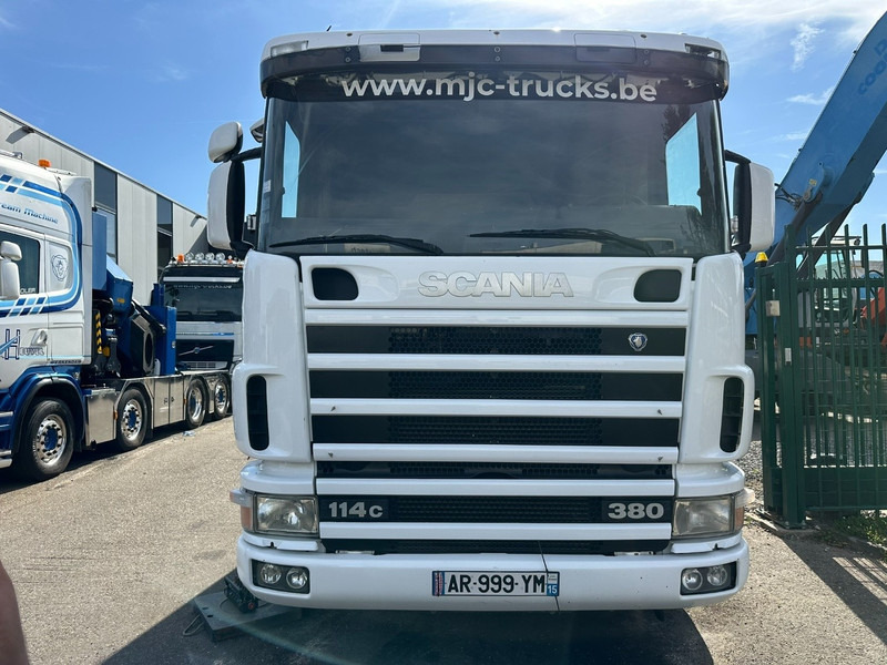 Scania 114C-380 8x4 + CRANE HIAB 700 E-5 - PLATFORM 6m80 + TWISTLOCKS - MANUAL - RETARDER - STEEL SPRING / BIG AXLE HUB REDUCTION - AP ACHSEN - Camião grua: foto 2 Scania 114C-380 8x4 + CRANE HIAB 700 E-5 - PLATFORM 6m80 + TWISTLOCKS - MANUAL - RETARDER - STEEL SPRING / BIG AXLE HUB REDUCTION - AP ACHSEN - Camião grua: foto 2