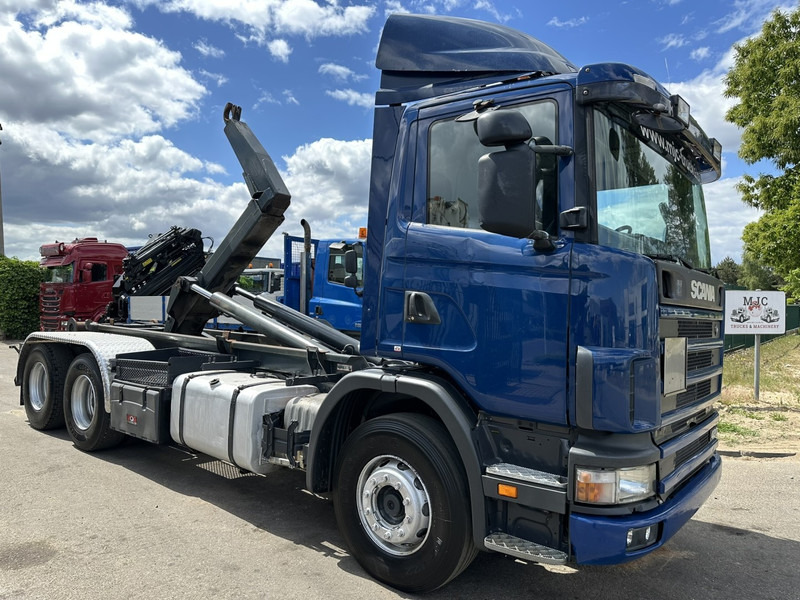 Scania 124L-420 6x2 HOOKLIFT VDL 20T - STEEL SPRING / BALLESTAS / BLATT - MANUAL - MECHANICAL PUMP - 10 TIRES DOUBLE WHEELS - Camião polibenne: foto 1 Scania 124L-420 6x2 HOOKLIFT VDL 20T - STEEL SPRING / BALLESTAS / BLATT - MANUAL - MECHANICAL PUMP - 10 TIRES DOUBLE WHEELS - Camião polibenne: foto 1