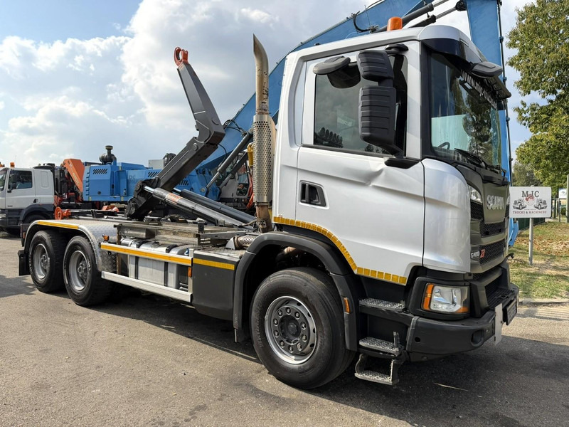 Scania G450 XT 6X4 AJK HAAKSYSTEEM 20T - 5760mm - WB 3m90 - HUB REDUCTION / STEEL SUSPENSION - EURO 6 - BE TRUCK - Camião polibenne: foto 1 Scania G450 XT 6X4 AJK HAAKSYSTEEM 20T - 5760mm - WB 3m90 - HUB REDUCTION / STEEL SUSPENSION - EURO 6 - BE TRUCK - Camião polibenne: foto 1