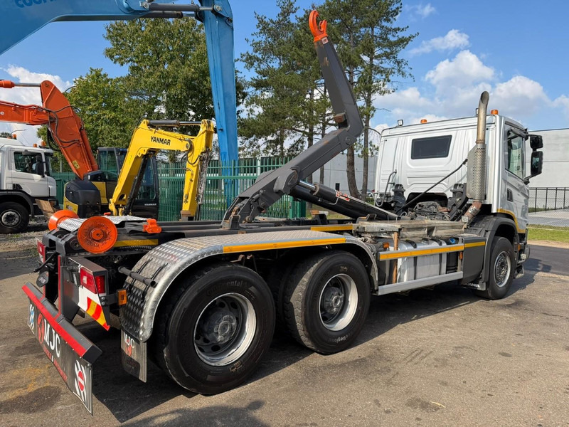 Scania G450 XT 6X4 AJK HAAKSYSTEEM 20T - 5760mm - WB 3m90 - HUB REDUCTION / STEEL SUSPENSION - EURO 6 - BE TRUCK - Camião polibenne: foto 5 Scania G450 XT 6X4 AJK HAAKSYSTEEM 20T - 5760mm - WB 3m90 - HUB REDUCTION / STEEL SUSPENSION - EURO 6 - BE TRUCK - Camião polibenne: foto 5
