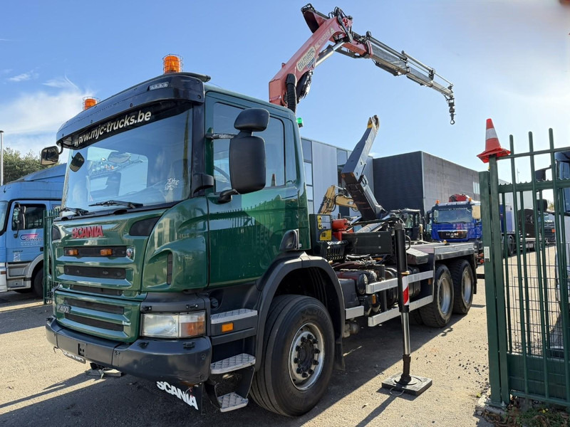 Scania P400 6x4 HOOKLIFT + CRANE PALFINGER PK9001 EH - RETARDER - 5/6F + ROTATOR + RADIO - WB 3m90 - EURO 5 - HUB REDUCTION / SPRING - BE TRUCK - Camião polibenne, Camião grua: foto 4 Scania P400 6x4 HOOKLIFT + CRANE PALFINGER PK9001 EH - RETARDER - 5/6F + ROTATOR + RADIO - WB 3m90 - EURO 5 - HUB REDUCTION / SPRING - BE TRUCK - Camião polibenne, Camião grua: foto 4