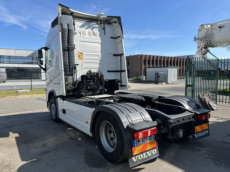 Volvo FH 540 SPOILERS + SIDESKIRTS - RETARDER - I-SHIFT - I-PARKCOOL - FRIGO - *715.000KM* - Tractor: foto 4 Volvo FH 540 SPOILERS + SIDESKIRTS - RETARDER - I-SHIFT - I-PARKCOOL - FRIGO - *715.000KM* - Tractor: foto 4