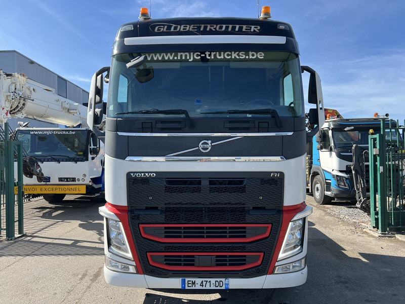 Volvo FH 540 SPOILERS + SIDESKIRTS - RETARDER - I-SHIFT - I-PARKCOOL - FRIGO - *715.000KM* - Tractor: foto 2 Volvo FH 540 SPOILERS + SIDESKIRTS - RETARDER - I-SHIFT - I-PARKCOOL - FRIGO - *715.000KM* - Tractor: foto 2