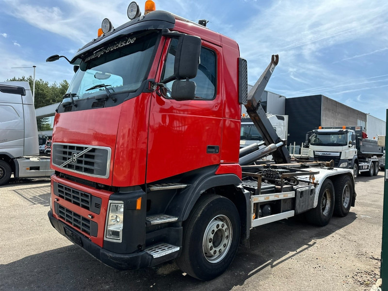 Volvo FH 400 6X4 HOOKLIFT AJK NHS 20Tn - 5430mm - STEEL SPRING / HUB REDUCTION - EURO 5 - WB 3m70 - I SHIFT - BE TRUCK - Camião polibenne: foto 3 Volvo FH 400 6X4 HOOKLIFT AJK NHS 20Tn - 5430mm - STEEL SPRING / HUB REDUCTION - EURO 5 - WB 3m70 - I SHIFT - BE TRUCK - Camião polibenne: foto 3
