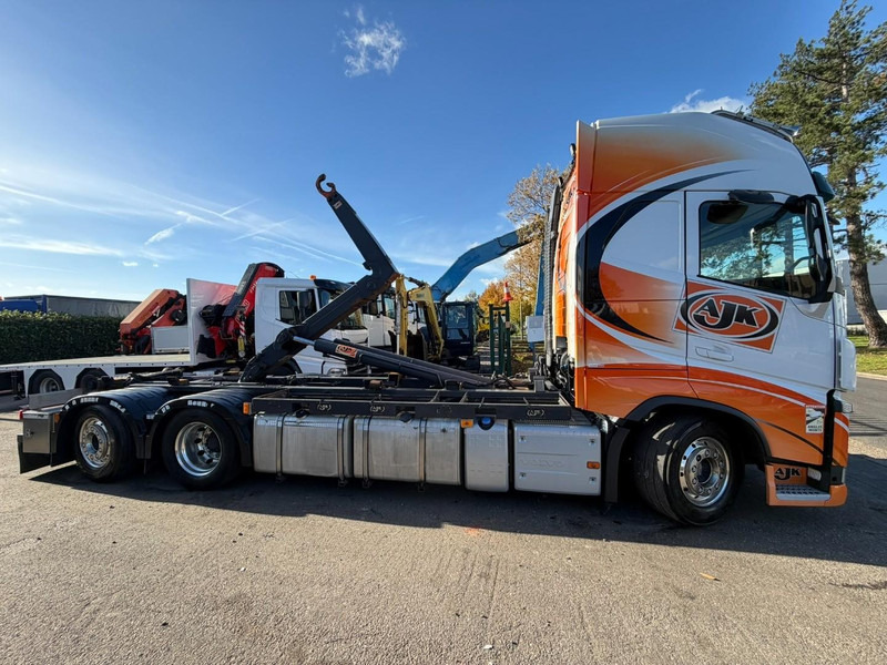 Volvo FH 460 6x2 GLOBE XL AJK HOOKLIFT - *FULL AIR* - DYNAMIC STEERING - I PARK COOL - LIFT + STEERING - ALCOA - BE TRUCK - TOP CONDITION - Camião polibenne: foto 4 Volvo FH 460 6x2 GLOBE XL AJK HOOKLIFT - *FULL AIR* - DYNAMIC STEERING - I PARK COOL - LIFT + STEERING - ALCOA - BE TRUCK - TOP CONDITION - Camião polibenne: foto 4