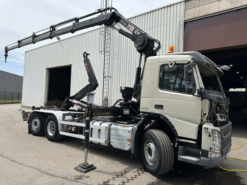 Volvo FM 370 6x2 HOOKLIFT 21T + CRANE HIAB 144 E-4 HIDUO - ENGINE / GEARBOX OK - CHASSIS OK - RUNNING + DRIVING - BE TRUCK - Camião polibenne, Camião grua: foto 2 Volvo FM 370 6x2 HOOKLIFT 21T + CRANE HIAB 144 E-4 HIDUO - ENGINE / GEARBOX OK - CHASSIS OK - RUNNING + DRIVING - BE TRUCK - Camião polibenne, Camião grua: foto 2