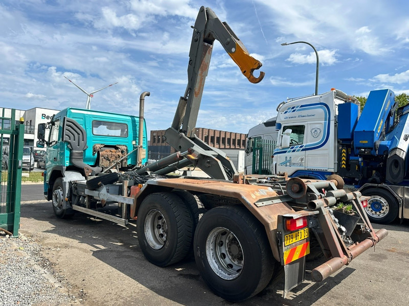 Volvo FM12-420 6x2 HOOKLIFT - MANUAL - EURO 3 - AIR SUSPENSION - 10 TIRES / DOUBLE WHEELS - FR TRUCK - Camião polibenne: foto 4 Volvo FM12-420 6x2 HOOKLIFT - MANUAL - EURO 3 - AIR SUSPENSION - 10 TIRES / DOUBLE WHEELS - FR TRUCK - Camião polibenne: foto 4