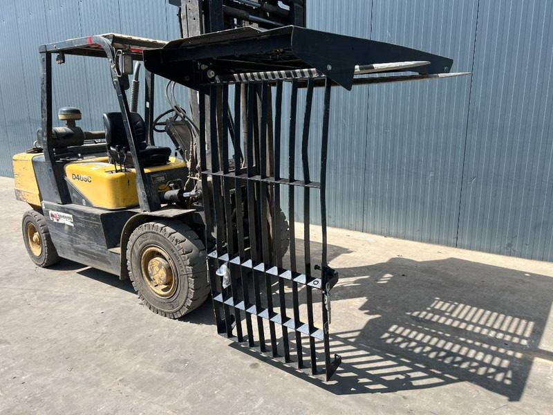 Cat 313E / 320F / 323E / 325F / 329E / 330F / 336E / 3 - Cabine e interior para Máquina de construção: foto 2 Cat 313E / 320F / 323E / 325F / 329E / 330F / 336E / 3 - Cabine e interior para Máquina de construção: foto 2
