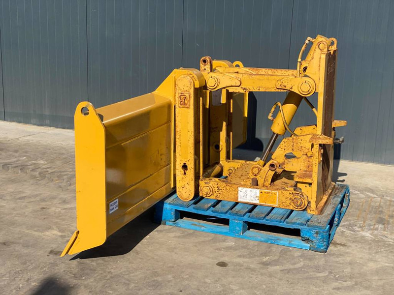 Cat Front Blade + Lift 12H / 120M / 120H / 140G / 140H - Estrutura/ Châssis para Máquina de construção: foto 1 Cat Front Blade + Lift 12H / 120M / 120H / 140G / 140H - Estrutura/ Châssis para Máquina de construção: foto 1