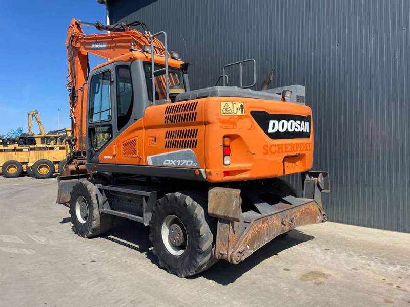 Doosan DX170 W-5 - Escavadeira de rodas: foto 2 Doosan DX170 W-5 - Escavadeira de rodas: foto 2