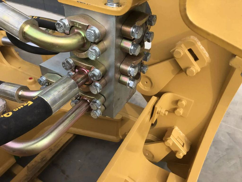 Cat D7R - Equipamento para Máquina de construção: foto 5 Cat D7R - Equipamento para Máquina de construção: foto 5