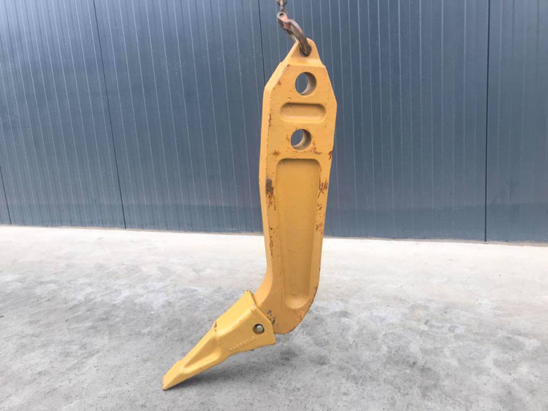 Komatsu D61 Shank - Equipamento para Máquina de construção: foto 2 Komatsu D61 Shank - Equipamento para Máquina de construção: foto 2