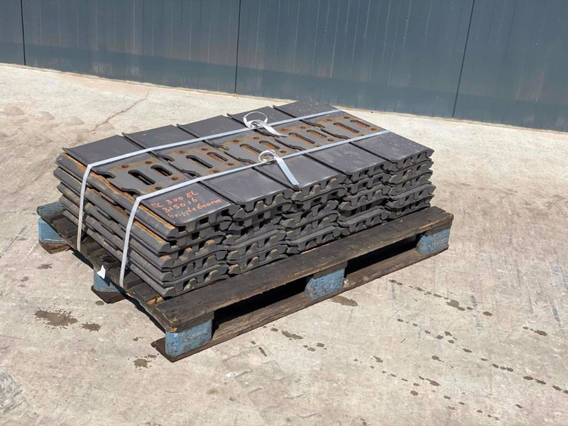Hyundai R280 / R290 / R320 Shoes/Pads - Estrutura/ Châssis para Máquina de construção: foto 3 Hyundai R280 / R290 / R320 Shoes/Pads - Estrutura/ Châssis para Máquina de construção: foto 3