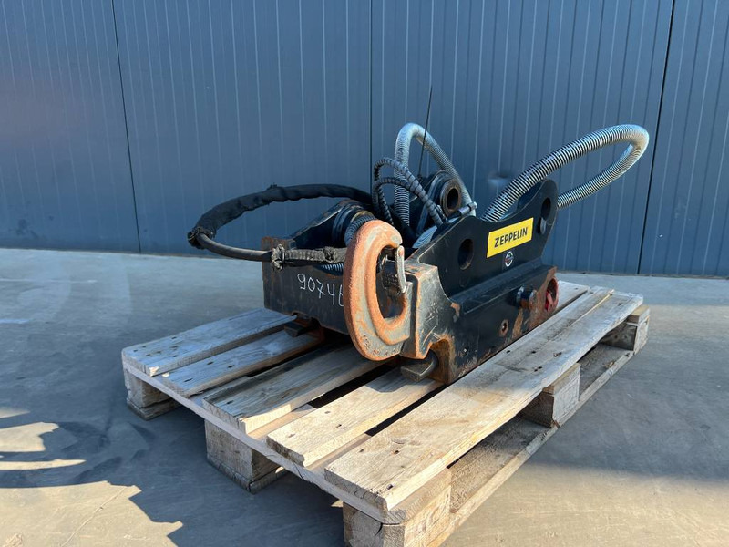 OilQuick OQ65 - 311F / 313F / 315F - Acoplamento rápido para Máquina de construção: foto 1 OilQuick OQ65 - 311F / 313F / 315F - Acoplamento rápido para Máquina de construção: foto 1