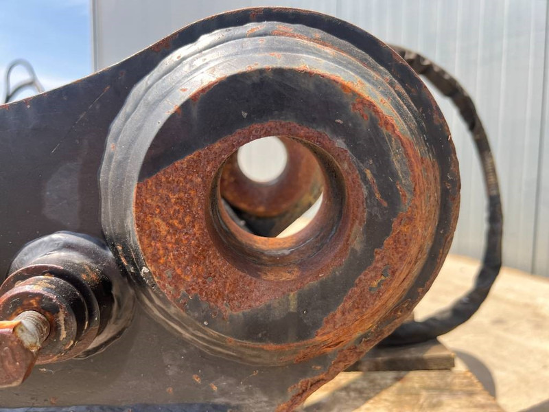 Acoplamento rápido para Máquina de construção OilQuick OQ65 - M314F / M316F / M318F: foto 10 Acoplamento rápido para Máquina de construção OilQuick OQ65 - M314F / M316F / M318F: foto 10