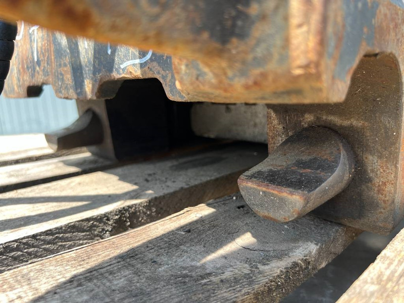 Acoplamento rápido para Máquina de construção OilQuick OQ65 - M314F / M316F / M318F: foto 13 Acoplamento rápido para Máquina de construção OilQuick OQ65 - M314F / M316F / M318F: foto 13