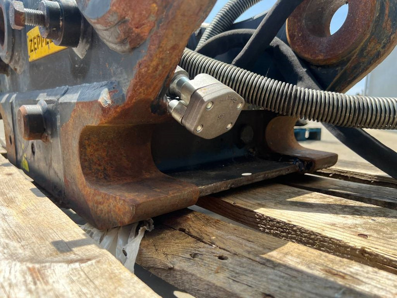 Acoplamento rápido para Máquina de construção OilQuick OQ65 - M314F / M316F / M318F: foto 11 Acoplamento rápido para Máquina de construção OilQuick OQ65 - M314F / M316F / M318F: foto 11