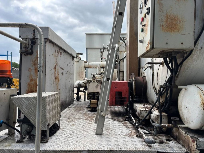 Distribuidor de asfalto para transporte de betume Renault Rincheval - 9.000 Liter: foto 17 Distribuidor de asfalto para transporte de betume Renault Rincheval - 9.000 Liter: foto 17