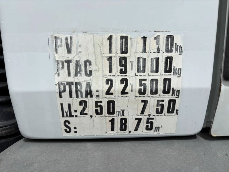 Distribuidor de asfalto para transporte de betume Renault Rincheval - 9.000 Liter: foto 20 Distribuidor de asfalto para transporte de betume Renault Rincheval - 9.000 Liter: foto 20