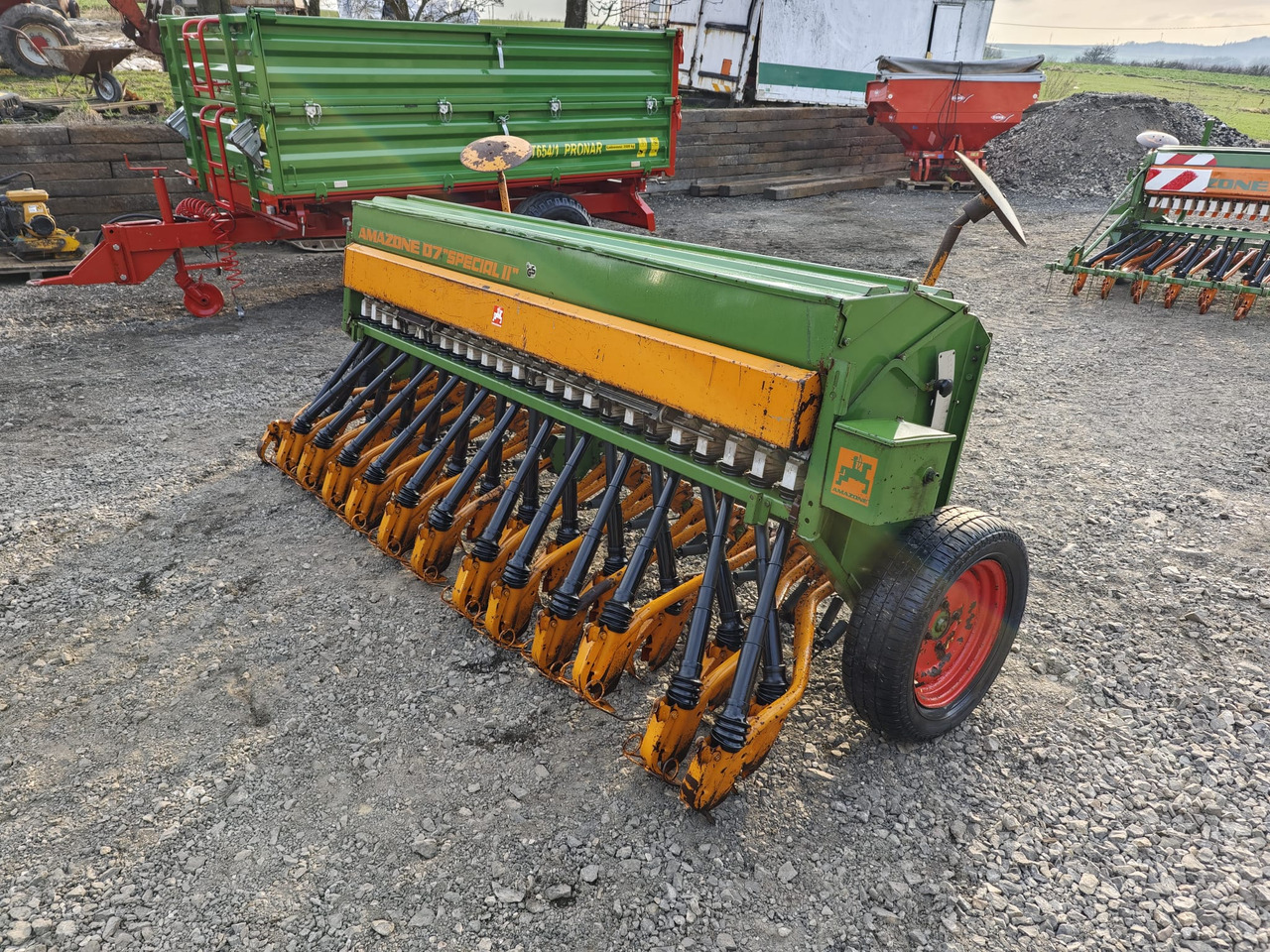 AMAZONE D7 SPECIAL II Typ 30 - Máquina para semear: foto 1 AMAZONE D7 SPECIAL II Typ 30 - Máquina para semear: foto 1