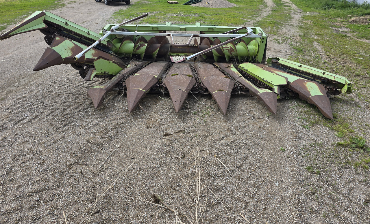 CLAAS MG8-6218 - Picadora de forragem automotriz: foto 2 CLAAS MG8-6218 - Picadora de forragem automotriz: foto 2