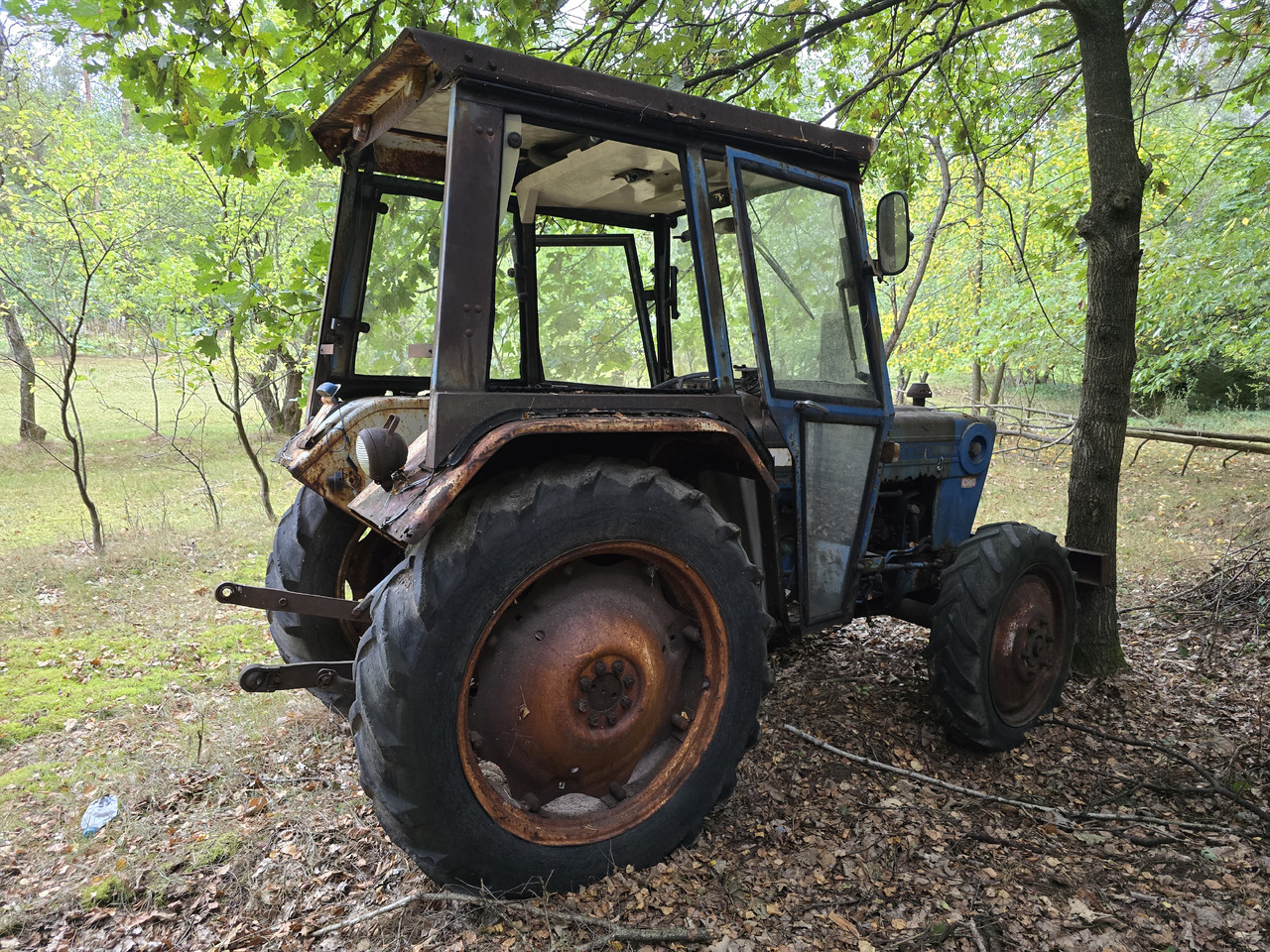 Ford 3600, 4x4 - Trator: foto 5 Ford 3600, 4x4 - Trator: foto 5