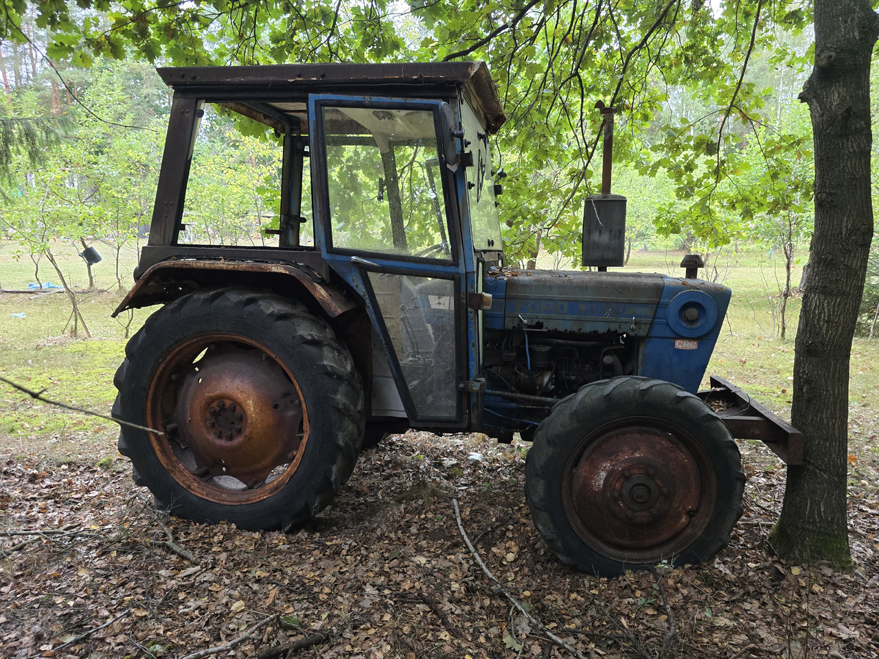 Ford 3600, 4x4 - Trator: foto 4 Ford 3600, 4x4 - Trator: foto 4