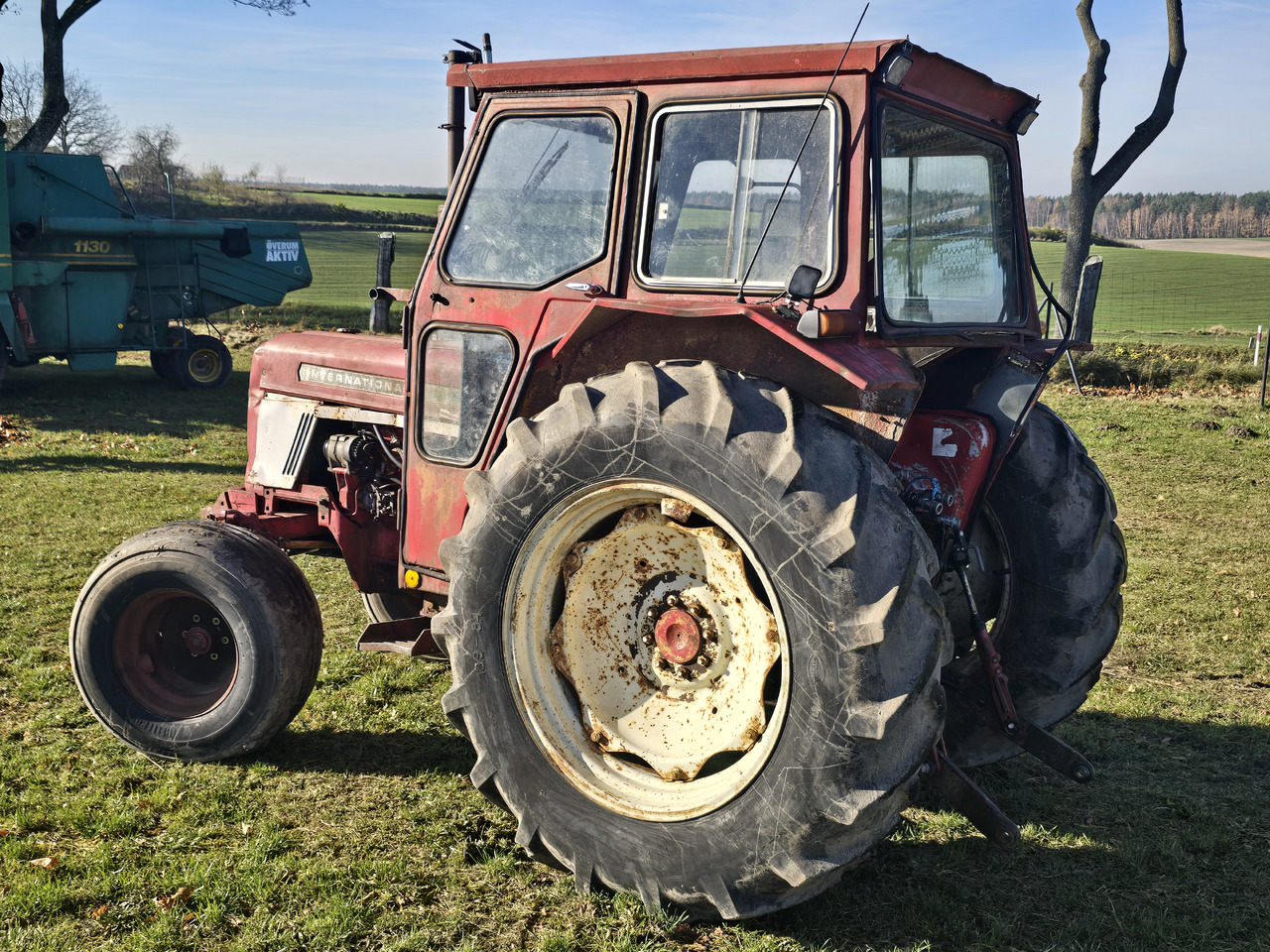 INTERNATIONAL 574 - Trator: foto 3 INTERNATIONAL 574 - Trator: foto 3