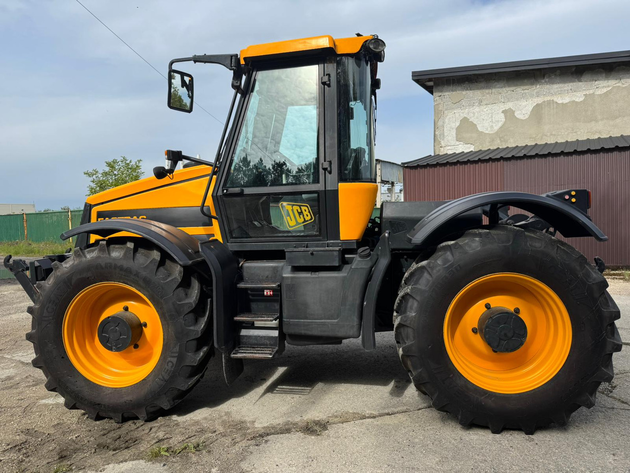 JCB FASTRAC 2140 - Trator: foto 4 JCB FASTRAC 2140 - Trator: foto 4