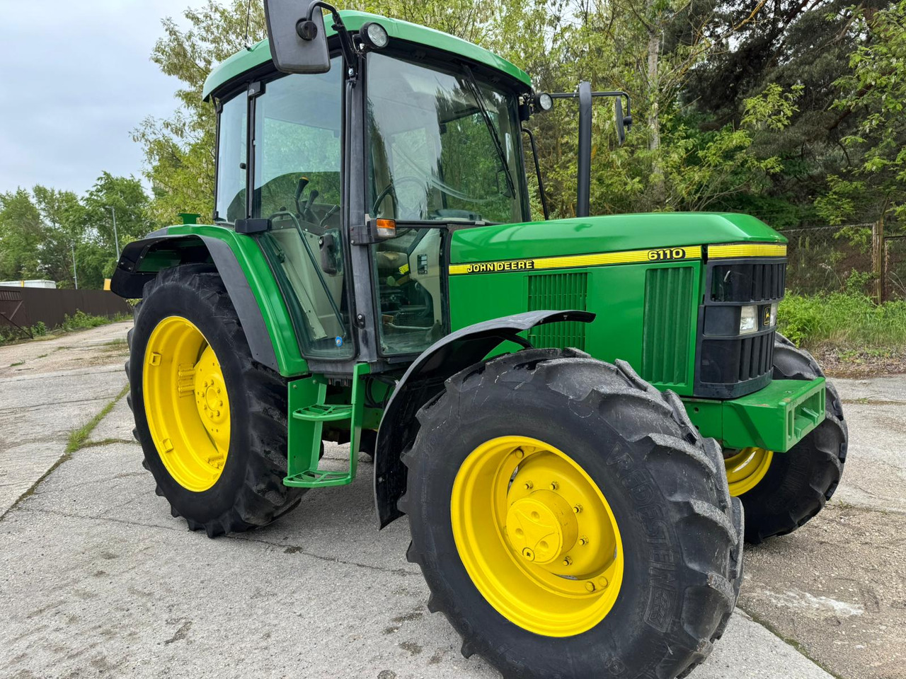 JOHN DEERE 6110 - Trator: foto 1 JOHN DEERE 6110 - Trator: foto 1