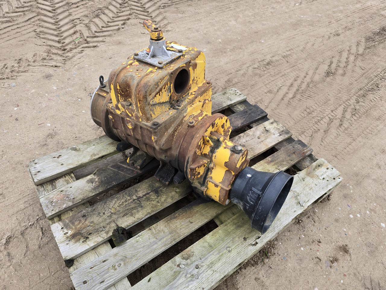 JUROP PNE 122 M - Cisterna de chorume: foto 2 JUROP PNE 122 M - Cisterna de chorume: foto 2