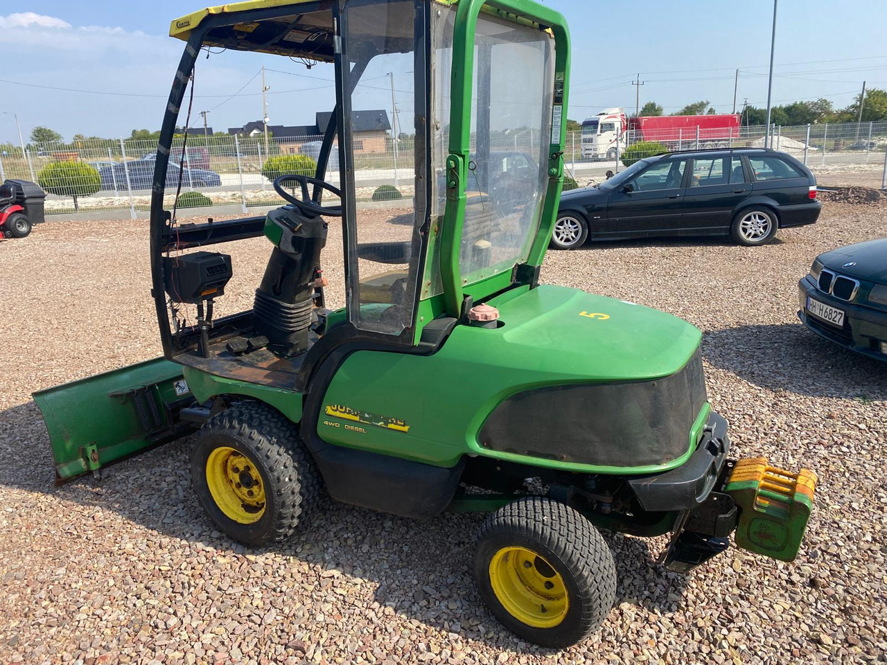 John Deere 1435 4WD Diesel - Cortador de grama: foto 1 John Deere 1435 4WD Diesel - Cortador de grama: foto 1