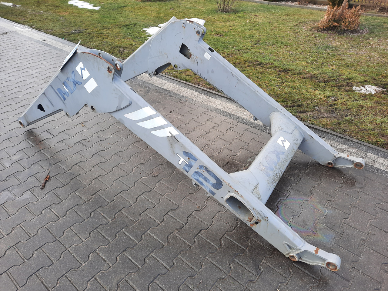 Carregador frontal para o trator para Máquina agrícola Mailleux MX T12: foto 1