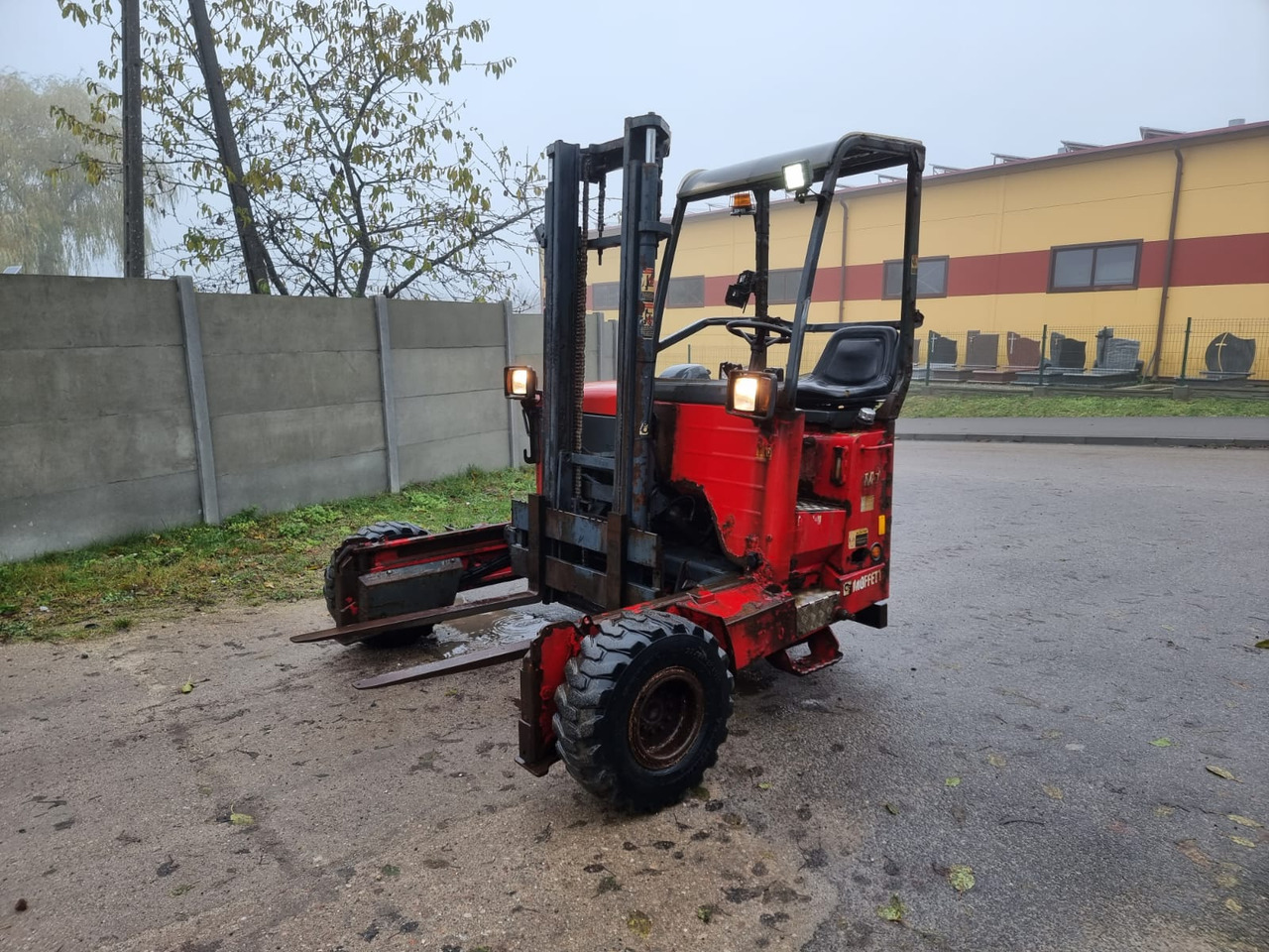 Moffett MS 20.3 - Empilhador todo-o-terreno: foto 2 Moffett MS 20.3 - Empilhador todo-o-terreno: foto 2