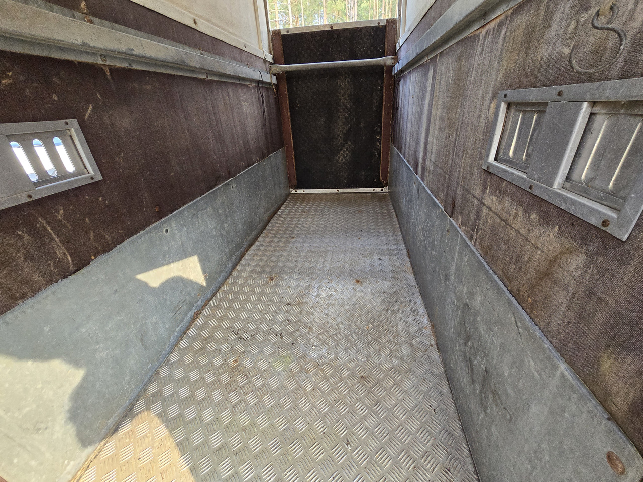 PONGRATZ PA 310 T - Reboque transporte de gado: foto 3 PONGRATZ PA 310 T - Reboque transporte de gado: foto 3