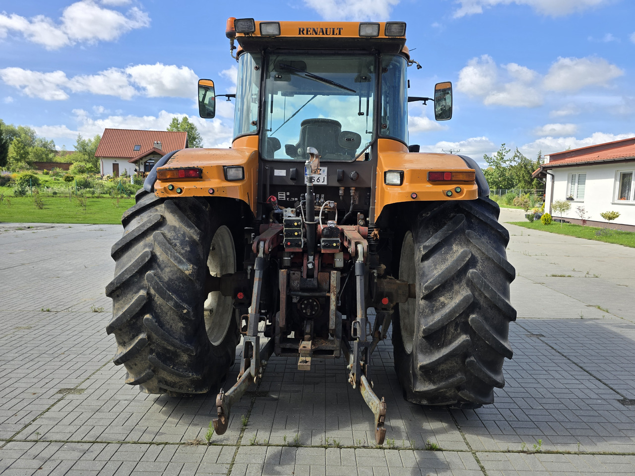 RENAULT Ares 816 RZ - Trator: foto 5 RENAULT Ares 816 RZ - Trator: foto 5
