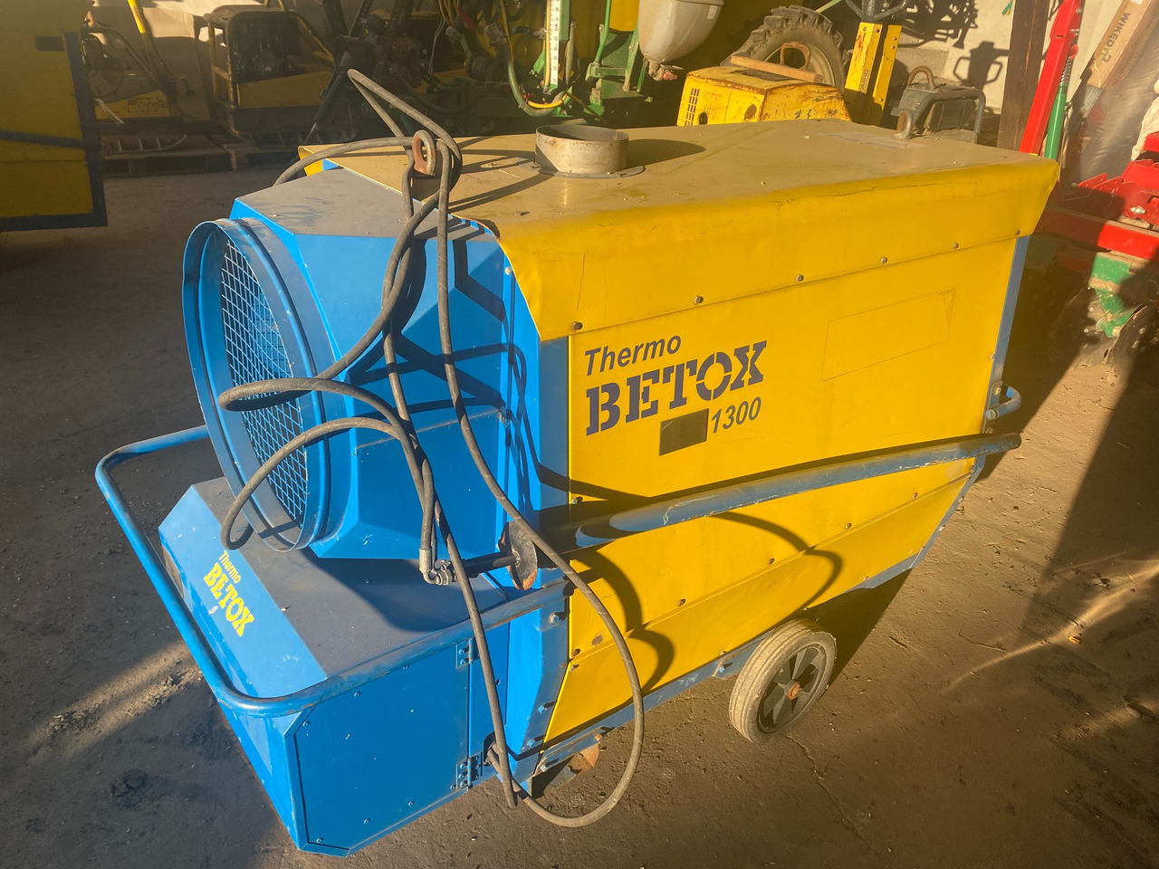 THERMO BETOX TB 1300 - Aquecedor industrial: foto 1 THERMO BETOX TB 1300 - Aquecedor industrial: foto 1