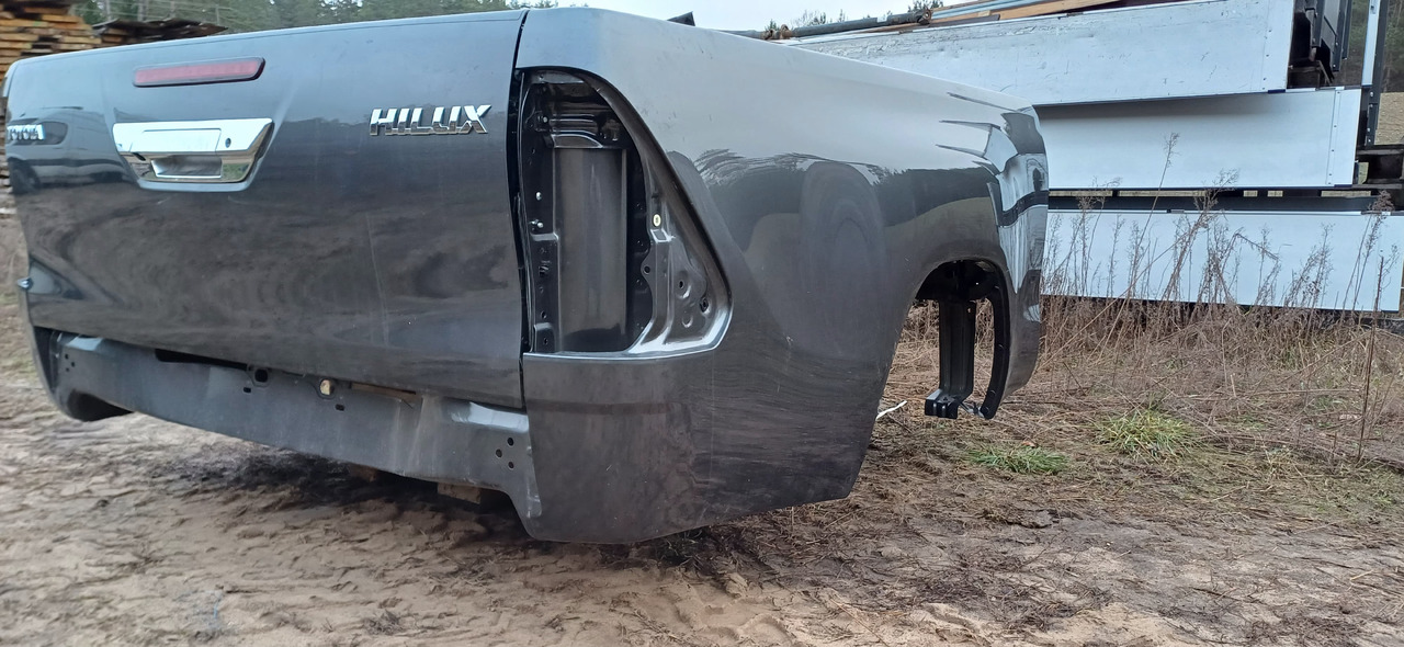 TOYOTA HILUX Extracab (2023 r.) NOWA paka skrzynia - Carroceria e exterior para Automóvel: foto 3 TOYOTA HILUX Extracab (2023 r.) NOWA paka skrzynia - Carroceria e exterior para Automóvel: foto 3