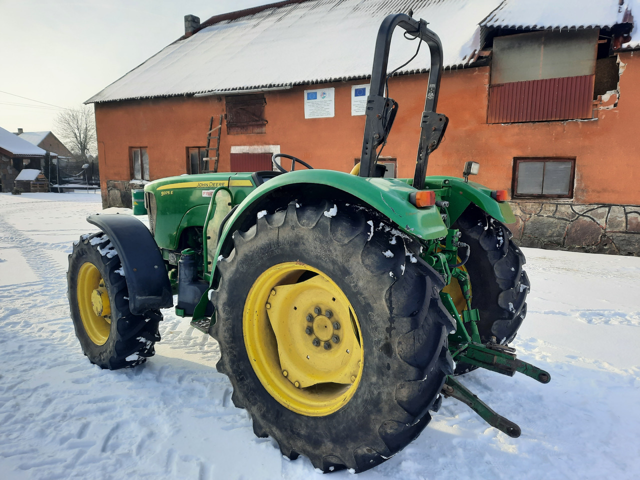 John-deere 5075E - Trator: foto 4 John-deere 5075E - Trator: foto 4