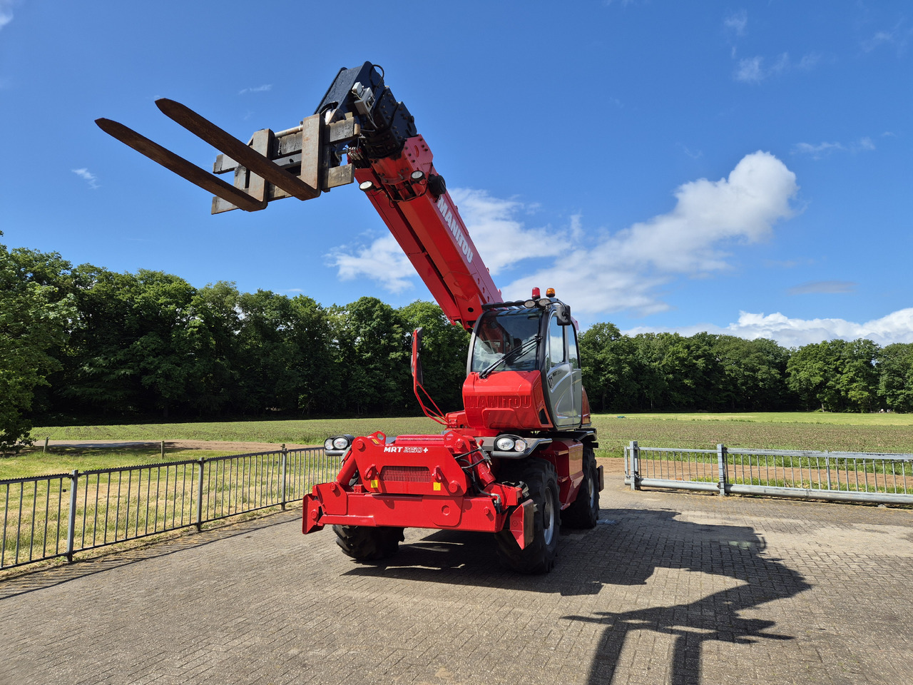 Empilhador telescópico Manitou MRT 2150 plus privilege: foto 6
